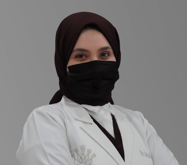 د. ولاء دويدار طبيبة الجلدية والتجميل في عيادات رفال بالقصيم